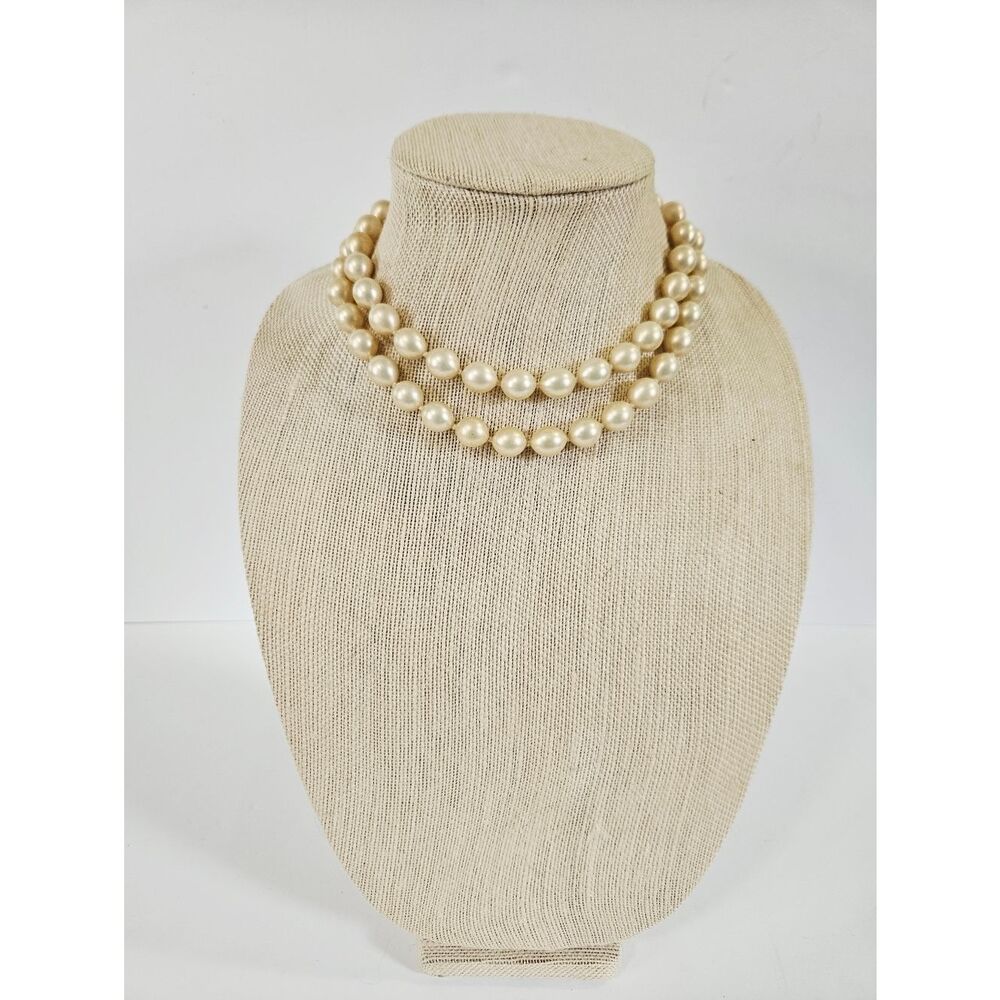 Vintage Double-Strand Faux Pearl Decorative Rhinestone Clasp Necklace Choker